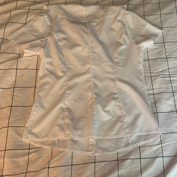 SOLD - White Ruffle Front Pearl Button Down Blouse Size XL (Check Measurements) - Picture 2 of 5